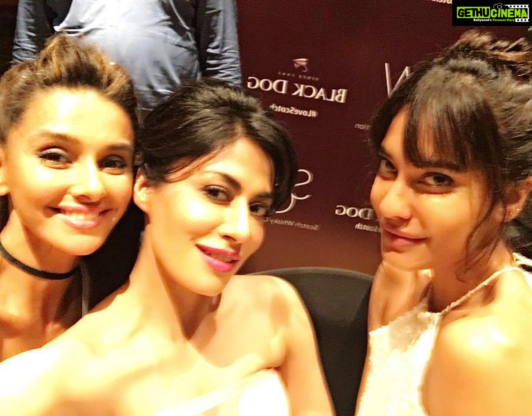 Shibani Dandekar Instagram - yesterday with these beauties @lisahaydon #chitrangda 🙌🏽