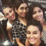 Shibani Dandekar Instagram – another from the #sephoramumbai launch!! the store is now OPEN!! go get your goodies! @karishmaktanna @kubrasait @sayantanighosh0609