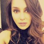 Shibani Dandekar Instagram - the #bartender tonight! #giglife 🎼🎸🎺🎷🎹🎤