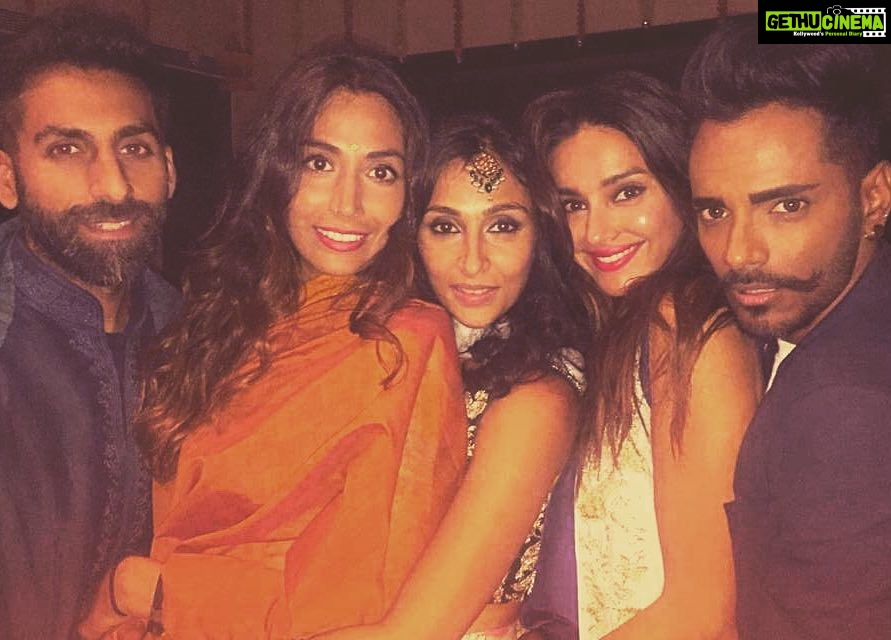 Shibani Dandekar Instagram - happy life baby girl! how we love you NE! @nehalikhona ps you looked ethereal 🙌🏽❤️ @eltonjfernandez @monicadogra