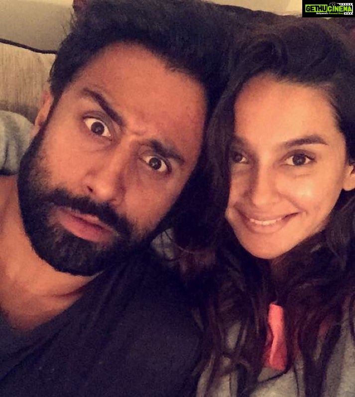 Shibani Dandekar Instagram - Xmas with this nutter! happy holidays! #nura ❤️