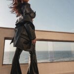 Shibani Dandekar Instagram - hey @sashajairam 🖤 @khyatibusa @anishaachhabriamakeup @reenaduttahairstylist @azima_toppo