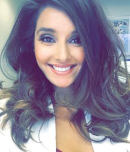 Shibani Dandekar Instagram - 200k wow! 🙏🏽 🙏🏽🙏🏽 thank you for all the love!! big hug to each one of you 💋 hair and makeup by the fabulous @heatherroachmakeup