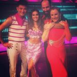 Shibani Dandekar Instagram – #Repost @meiyangchang with @repostapp.
・・・
Happy you loved our Sailor-Mermaid bubble act! My cool, determined & very graceful partner @shibanidandekar, and Alisha & Joseph @themagicbubbles who taught us some very cool tricks! 😍😍😍 #ICanDoThat #ICDT #ZeeTV

Though it looked simple, this one made us sweat (both figuratively & literally). Maintaining the fragile bubbles was quite a focus & patience demanding task, as was having to maintain an ideally high temperature & humidity level for a perfect act. I think everyone in the studio melted into puddles of sweat that day 😂😂😂 We had loads of fun, however, and I’m glad I had the cool (and hot) Shibani as my pardner 😎😎😎 We’re now open to performing this at birthdays & weddings.

Haha! Just kidding 😂 But they do it. Get in touch with them on @themagicbubbles
