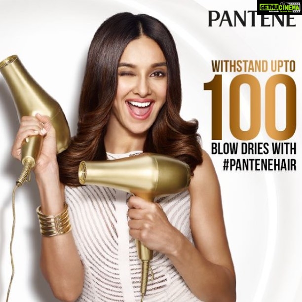 Shibani Dandekar Instagram - enough said!! @pantene_india #besteverpantene my hair has never felt so good and thanks to #pantene my hair dryer and I are friends again!! 🙌🏽