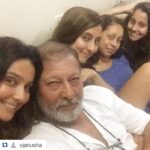 Shibani Dandekar Instagram – #Repost @vjanusha with @repostapp.
・・・
My crazy family… 😍 #SelfieOfTheYear! 😘