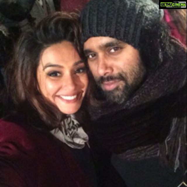 Shibani Dandekar Instagram - #shaandaar releases 22nd October! loved my cameo in this movie! behind the scenes for the Gulaabo shoot with my cutie @boscomartis ππΎππ½