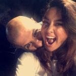 Shibani Dandekar Instagram – just got even crazier with this guy! @vishal.dadlani ✌🏾️😝