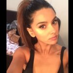Shibani Dandekar Instagram - shoot ready! 💃🏾💋✌🏾️