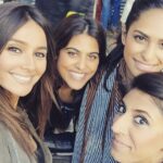 Shibani Dandekar Instagram – Street feast with these ladies @adhillon86 @ninahunjan @m_reel ✌🏾️