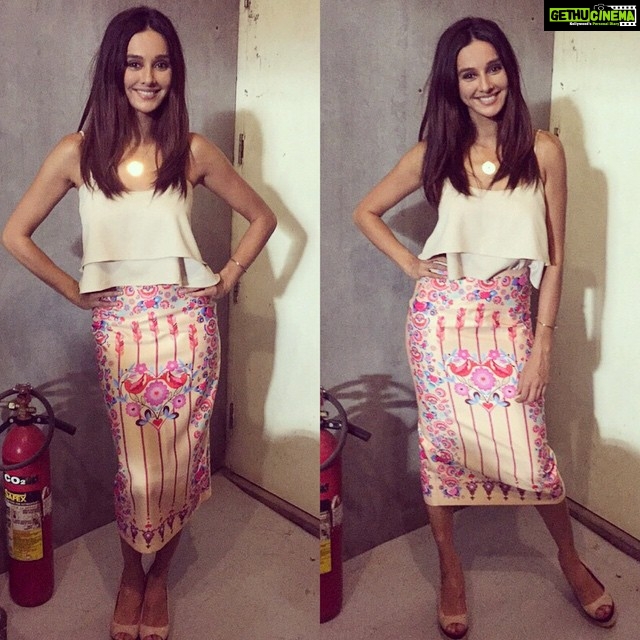 Shibani Dandekar Instagram - Last field look for the season and it has to be some of my favs!! Top by @demebygabriella skirt by @papadontpreachindia chain by @minerali_store styled by my lovely @chandnisareen 💕💕💕