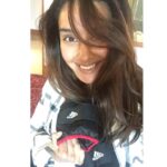Shibani Dandekar Instagram - Left my ankle weights in a hotel in Hyderabad and finally reunited with them! Yaaay! Happiness! #thehealthybrowngirl #keepmoving #healthyliving #dontleavehomewithoutthem 👊🏾