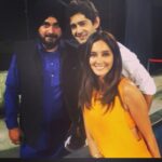 Shibani Dandekar Instagram - On ground studio today for #extraaainnings #ipl good day at the office! 👱🏾👧🏾👳🏾 #gk #siddhu