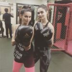 Shibani Dandekar Instagram - Smashed it today! 👊🏾👊🏽👧🏾👧🏽 @demebygabriella #crossfit #mixedmartialarts