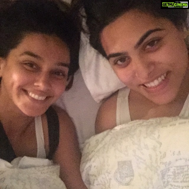 Shibani Dandekar Instagram - The sistahood is in town!! @adhillon86 happy days!! 💃😃❤️