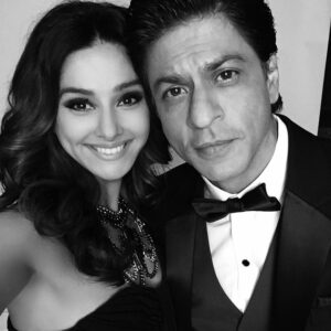 Shibani Dandekar Instagram - Shooting with the main man today #SRK #bts