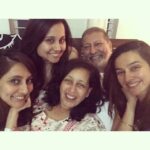 Shibani Dandekar Instagram - Family selfie for our bday mama! Wishing you lots of laughter and love always....You deserve it! @sulabha.dandekar ❤️