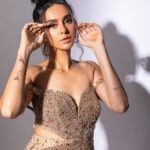 Shibani Dandekar Instagram - 💍 dress by the fabulous @gavinmiguelofficial styled by @khyatibusa earrings by @asmotiwala makeup @inherchair hair @reenaduttahairstylist assisted by @azima_toppo pictures by @shubhammandhyanphotography