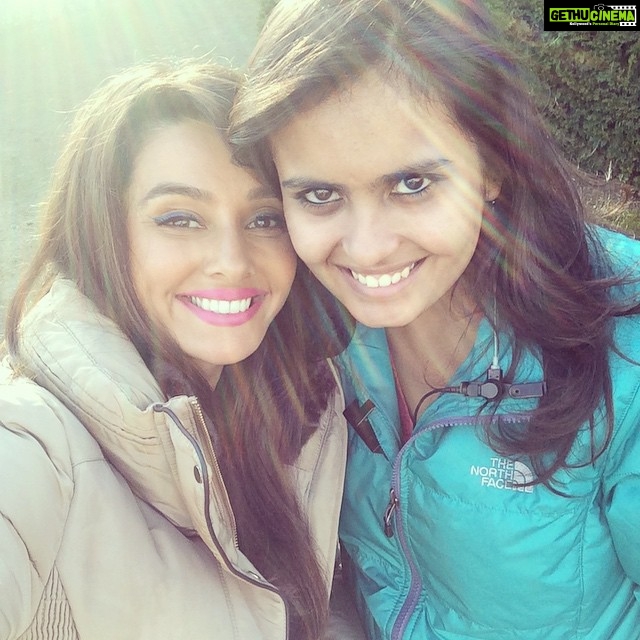Shibani Dandekar Instagram - One of the many women behind all the madness! Miss sonam we love you! #shaandaar