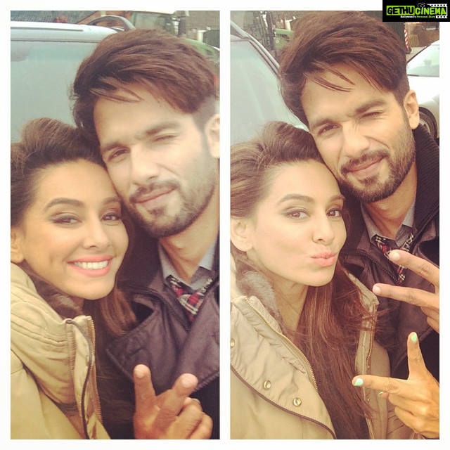 Shibani Dandekar Instagram - Just a little BTS action with this guy! #shaandaar #shahidkapoor