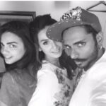 Shibani Dandekar Instagram - Missing my besties so much today! @eltonjfernandez @chandnisareen #needsomegglove #glamgang #✌️