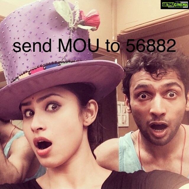Shibani Dandekar Instagram - Let's get them to the finish line people please send in your messages! We only have today and tomorrow for these JDJ champs! @punitjpathak @imouniroy