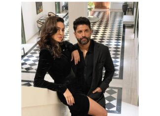 Shibani Dandekar Instagram - My Foo, to what will be your best year yet⭐️Love you FOREVER 🖐🏾❤️ Happy birthday x🎈 @faroutakhtar #happybirthday #love #goodvibesonly