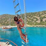 Shibani Dandekar Instagram - Boat girl 👧🏽 🚢