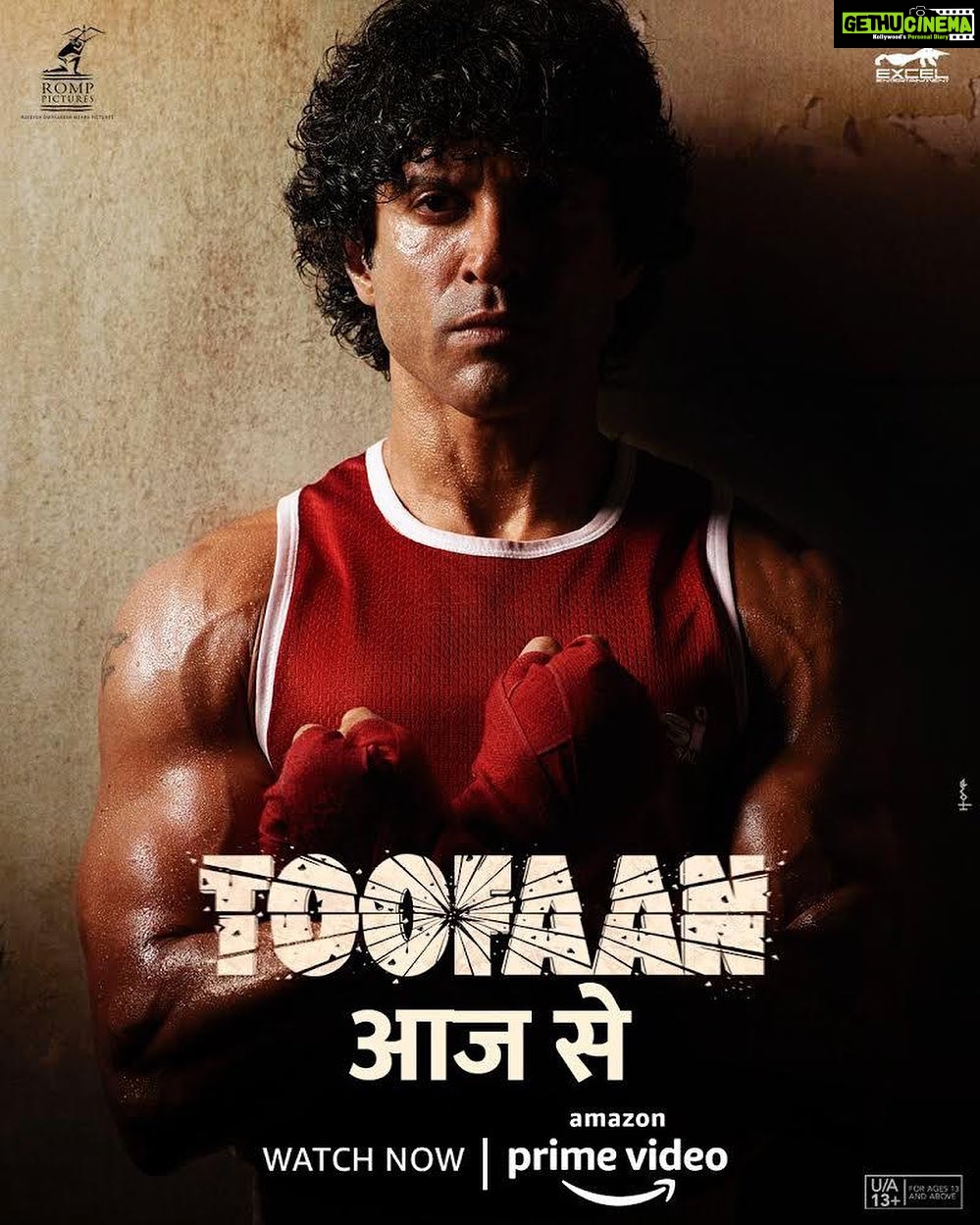 Shibani Dandekar Instagram - TOOFAAN OUT NOW!!! 🥊❤️ @primevideoin @excelmovies @romppictures @faroutakhtar @mrunalthakur #PareshRawal @hussain.dalal @ritesh_sid @rakeyshommehra @vjymaurya @ozajay @shankarehsaanloy @zeemusiccompany @jaduakhtar #AnjumRajabali @kassimjagmagia @vishalrr #ToofaanOnPrime