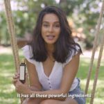 Shibani Dandekar Instagram - All of you know just how much I love the beach and the outdoors. However, so much sun exposure leads to pigmentation all over the body and makes my skin rough too. I decided to add Kama Ayurveda's Nalpamaradi Oil to my weekly regime. I can see some improvement in my pigmentation....my skin looks even-toned & I am loving it. It’s glowing!! Also over these weeks, I’ve felt that my skin has become so soft and supple. Highly recommend this product! #KamaAyurveda #NalpamaradiOil #Skincare #Eventonedskin #Beachskin @kamaayurveda