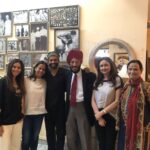 Shibani Dandekar Instagram - One of the greatest memories I have is meeting Milkha ji and his lovely family (just the one time) and eating aloo parathas with lots of butter (of course) in his home. He told us stories from his days… and what incredible stories they were … the journey of a man with tremendous courage, fighting spirit, and perseverance. Through all the hardship he never lost the qualities that made him such a great human and I found myself instantly drawn to him.. I loved him immediately.He had such a warm heart, was such a gentle soul and had this way of lighting up a room with his infectious energy. He really is the true champion that this country knows him as but I learnt that he is also one of the kindest people this world has ever had ..there will never be another like you Milkha ji .. will miss your beautiful laugh .. hope you are dancing in the clouds with Nirmal aunty .. you will both greatly missed ❤️ Love you