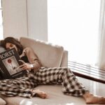 Shibani Dandekar Instagram - mood @sashajairam @khyatibusa @anishaachhabriamakeup @azima_toppo 📚 @labelfrow pants
