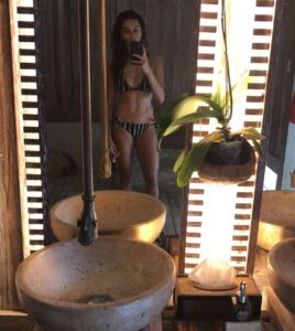 Shibani Dandekar Instagram - #KohSamui this time last year! Damn how time flies and things change! #thatbrowngirl