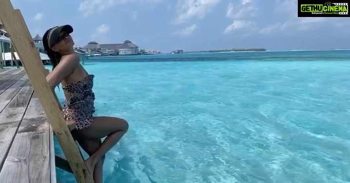 Shibani Dandekar Instagram - Little piece of paradise 🌴 #thatbrowngirl camera work by @faroutakhtar