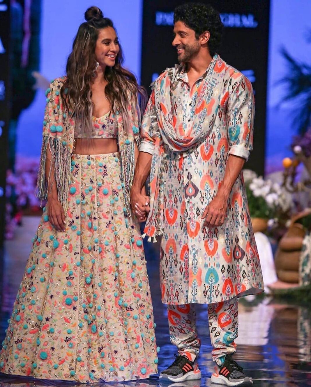 Shibani Dandekar Instagram - Celebrating 20 years of @payalsinghal ...so incredibly proud of her journey and so blessed to be a small part of it! Have watched her create MAGIC over the last 2 decades and to walk for her with this special man @faroutakhtar was a surreal moment ❤️ Congratulations my P xx makeup by @anishaachhabriamakeup hair by @reenadutta123 @azima_toppo style assist by @khyatibusa team management @nehalikotian @mariabanat