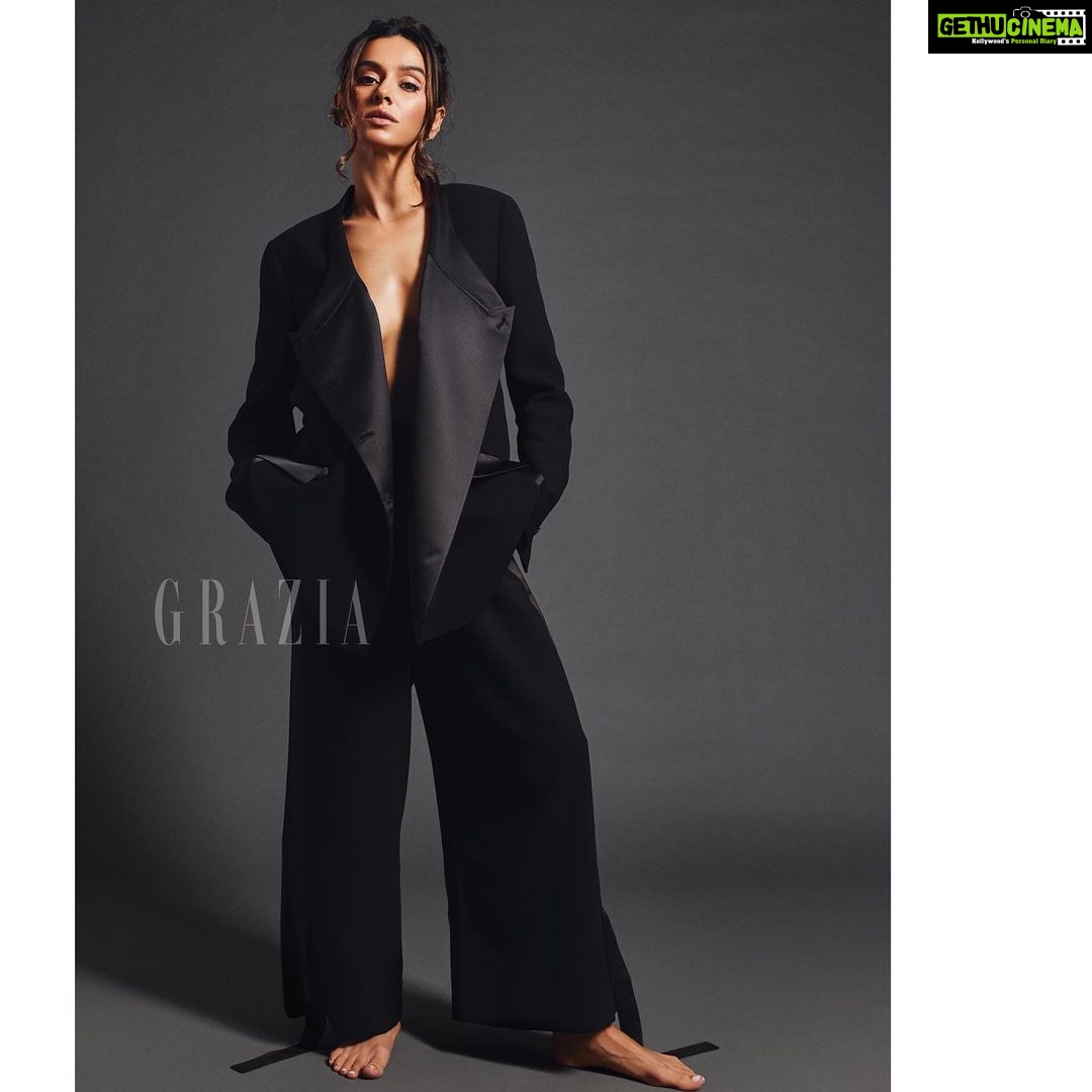 Shibani Dandekar Instagram - Mag Swag @graziaindia makeup by glam superstar @savleenmanchanda styled by @surbhishukla photo by @keegancrasto 💣