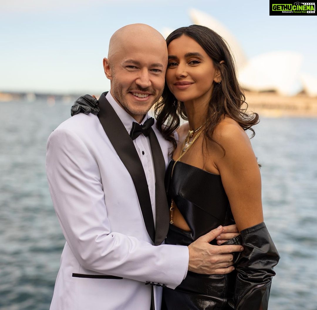 Shibani Dandekar Instagram - My best friends wedding and the best day ever 😭😭😭❤️❤️❤️! @joelpeisley being your best lady on your day and in life has been an absolute honour! So happy you found the male version of me in @seanbyrnes 😜 Here’s to the most beautiful couple I know, to you and your love and the lifetime of memories you will create together. May your dance of life be filled with love, fun, friendship and many many buckets of KFC love you both so much ❤️❤️ @faroutakhtar @vjanusha @morganmadeau @babushkagirl_ dress by @rickowensonline styled by my girl @chantelfenech