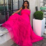 Shibani Dandekar Instagram - 🍬 Dress by the incredible @shehlaakhan love you girl! styled by my girl @khyatibusa makeup by my lovely @ashreyaa 🌸 jewelry by @outhousejewellery @curiocottagejewellery #thatbrowngirl