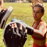 Shibani Dandekar Instagram - London training with @drewnealpt #bodybydrewneal shot by @faroutakhtar #london #thatbrowngirl