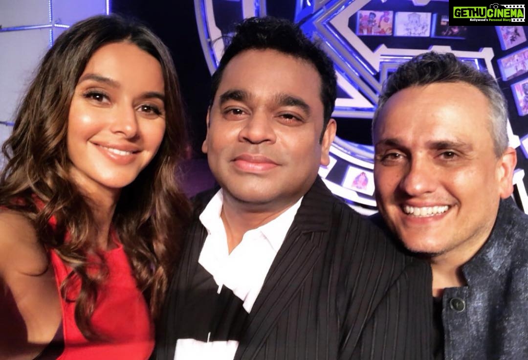 Shibani Dandekar Instagram - #endgame @therussobrothers @arrahman #marvel #theavengers 💣 Last night in the bay was insane!! To all the Marvel fans that showed up.. you are 🔥 @disneyindia