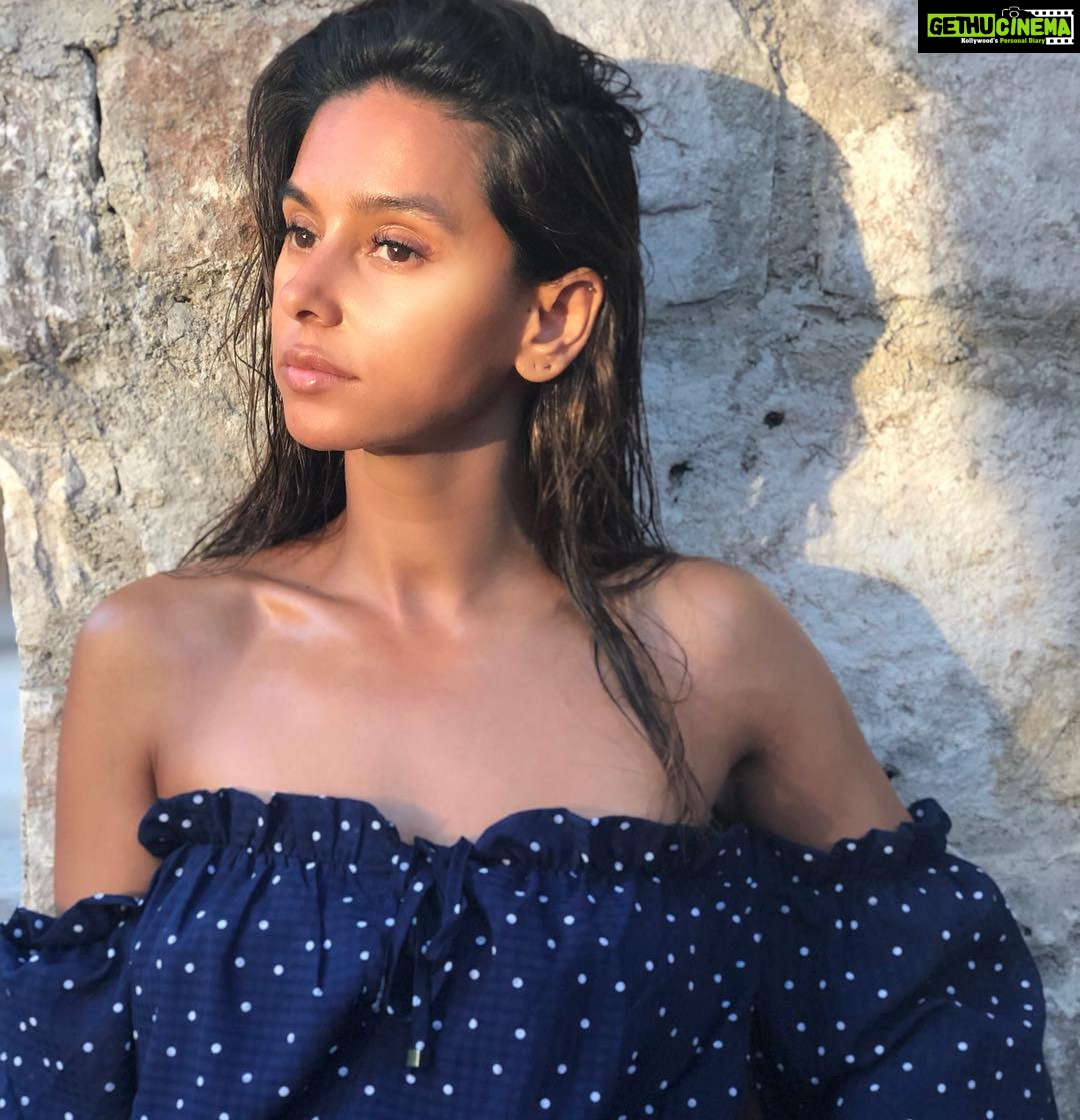 Shibani Dandekar Instagram - #sunkissed #Tulum #thatbrowngirl ‘Mexico 2019’ 🌴