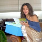 Shibani Dandekar Instagram - So my sister Anusha sent me a gift from Max Fashion! She knows what I like! Just perfect for the festive season @maxfashionindia #MaxFestivities #FestiveMomentswithMaxFashion #MaxDiwaliKhushiyoWali