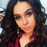Shibani Dandekar Instagram - Had this nose ring on for the last marathi song I shot!! question is do I pierce it for real? 🙌🏽 or 🙅🏽‍♀️ #thatbrowngirl