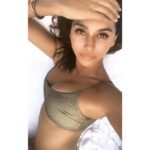 Shibani Dandekar Instagram - It’s a new dawn, new day, new life... feeling real good #2018imcomingforya❤️ #beachbumforlife 🦋🌴