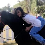 Shibani Dandekar Instagram - Days like these.... 🐎🐴 #thursdaymood shirt by @shwetakapur
