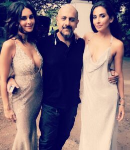 Shibani Dandekar Instagram - That's right! we back! @renaultindia presents #TheStage3 @monicadogra @vishaldadlani1 @colorsinfinitytv