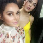 Shibani Dandekar Instagram – #SometimeShitGoDownInAnElevator Can you please teach me how to make this selfie face? really.. it is an art 🙄 #poutonpoint #madskills ahh #tobe25again @rhea_chakraborty 🐟🐠👄😂