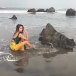 Shibani Dandekar Instagram – Some BTS from  the shoot with @hellomagindia #beachbum for life! ☀️ thanks for the funky outfit @papadontpreachbyshubhika