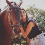 Shibani Dandekar Instagram - just you and me baby boy 🐴#happyplace 🖤