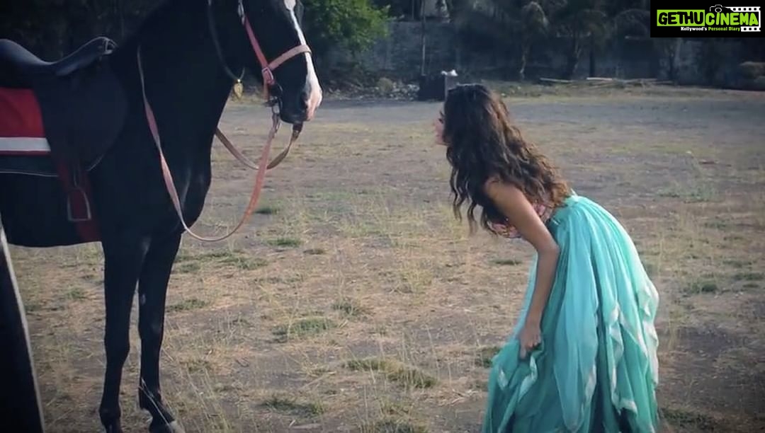 Shibani Dandekar Instagram - Reign of Gaia - Papa Don't Preach Bridal Couture 2017 @papadontpreachbyshubhika film shot and edited by @tanaykandpal photographer @gauravsawn makeup @inherchair hair @azima_toppo 🖤🙌🏽🐴